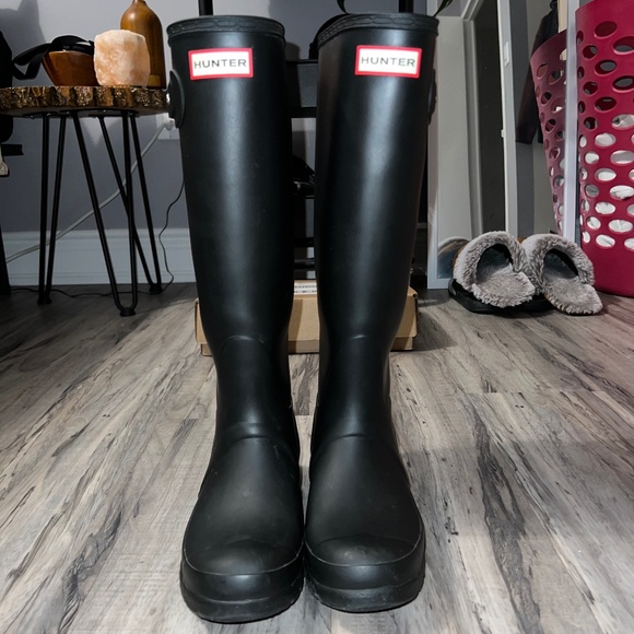 Hunter Original Tall Rain Boots - US 6 WOMEN - Picture 1 of 7